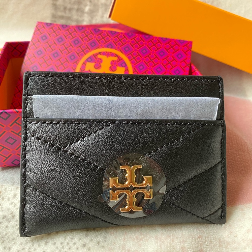 Tory Burch - KIRA CHEVRON CARD CASE